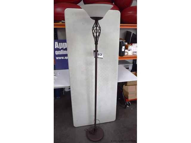 Staande lamp rustica - afbeelding 1 van  2