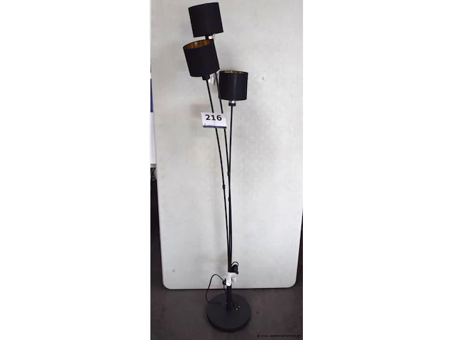 Staande lamp vv 3 lampen tony - afbeelding 1 van  2