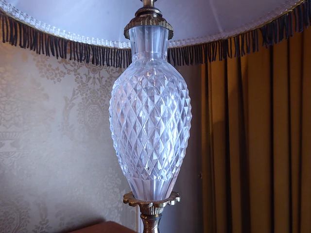 Staande lamp vv kristallen voet - afbeelding 2 van  3