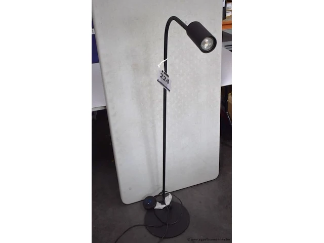Staande lamp - afbeelding 1 van  2