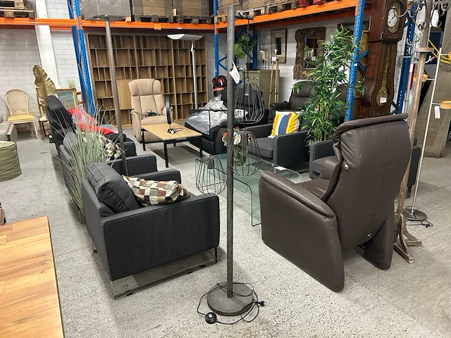 Staande lamp - afbeelding 1 van  5