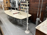 Staande lamp - afbeelding 1 van  3