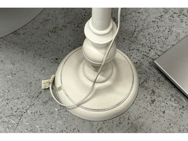 Staande lamp - afbeelding 3 van  3