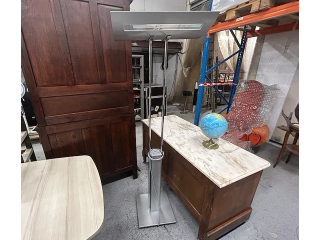 Staande lamp - afbeelding 1 van  6