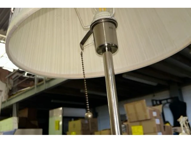 Staande lamp - afbeelding 3 van  4