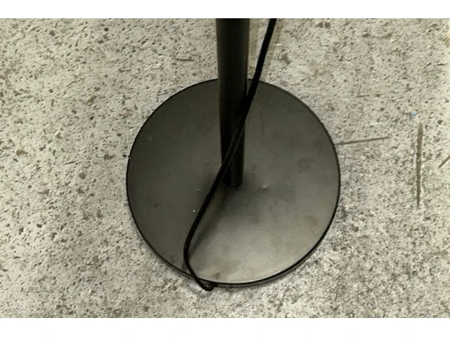 Staande lamp - afbeelding 3 van  3