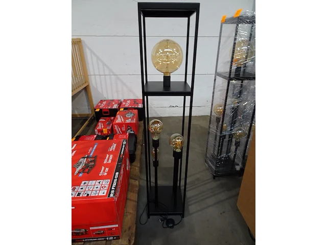 Staande lamp - afbeelding 2 van  2