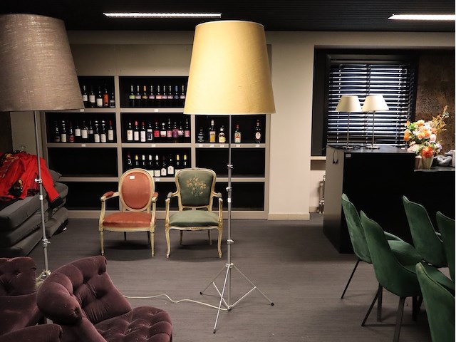 Staande lamp - afbeelding 1 van  3