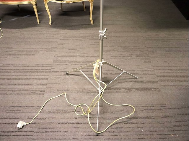 Staande lamp - afbeelding 3 van  3