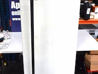 Staande led lamp arrow - afbeelding 1 van  2