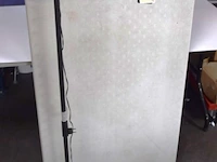 Staande led lamp, beschadigd - afbeelding 1 van  3