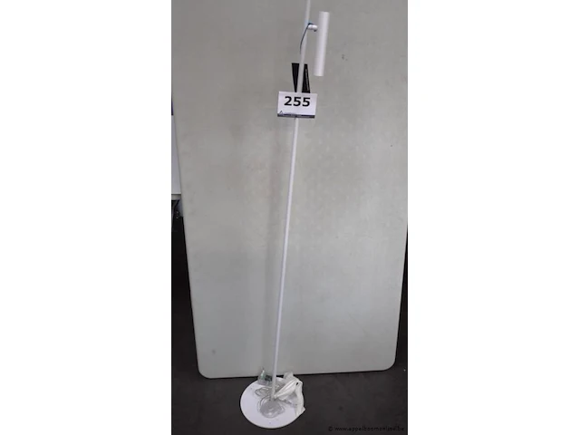 Staande led leeslamp - afbeelding 1 van  2