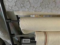 Staander met div soorten tafellakens - afbeelding 4 van  6