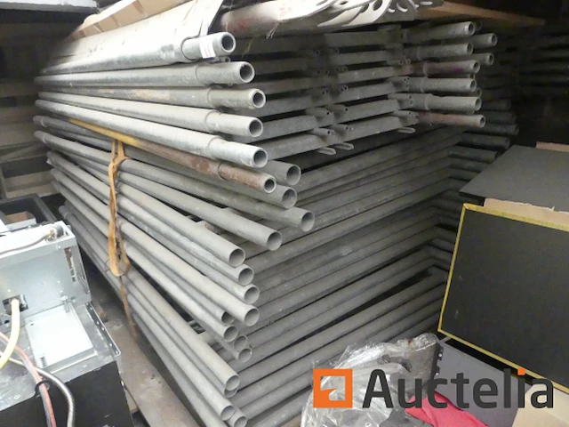 Staanders voor steiger - afbeelding 1 van  6
