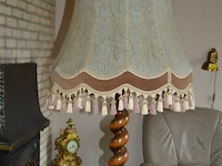 Staanlamp hout - afbeelding 2 van  5