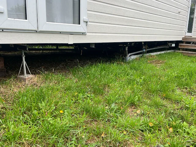 Stacaravan willerey, type lumic 32 x 12 2 bed, 2 slaapkamers, badkamer, gasketel, volledig ingebouwde keuken inclusief meubels, met tuinhuis pvc ketter, waterton - afbeelding 11 van  73