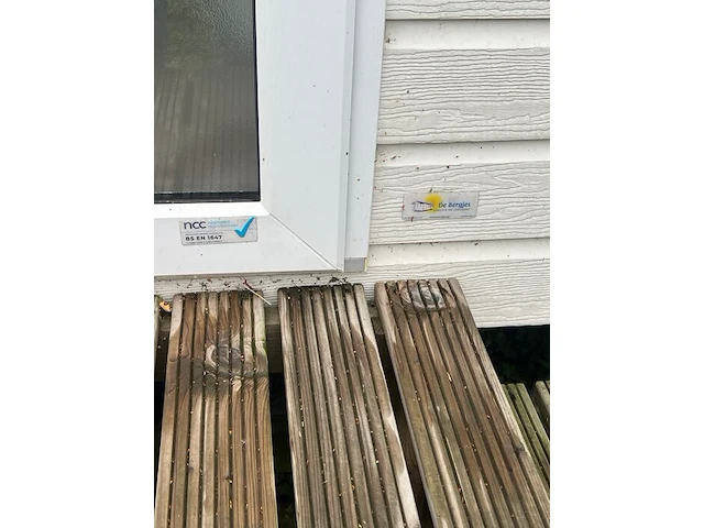 Stacaravan willerey, type lumic 32 x 12 2 bed, 2 slaapkamers, badkamer, gasketel, volledig ingebouwde keuken inclusief meubels, met tuinhuis pvc ketter, waterton - afbeelding 15 van  73
