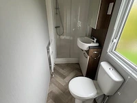 Stacaravan willerey, type lumic 32 x 12 2 bed, 2 slaapkamers, badkamer, gasketel, volledig ingebouwde keuken inclusief meubels, met tuinhuis pvc ketter, waterton - afbeelding 43 van  73