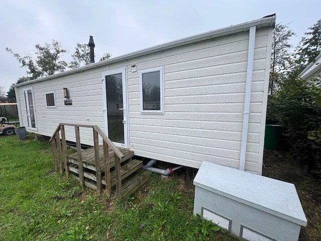 Stacaravan willerey, type lumic 32 x 12 2 bed, 2 slaapkamers, badkamer, gasketel, volledig ingebouwde keuken inclusief meubels, met tuinhuis pvc ketter, waterton - afbeelding 34 van  73