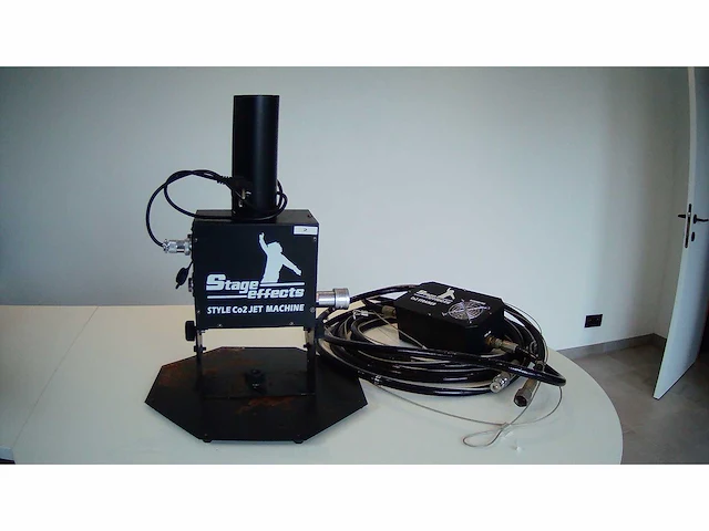 Stage effects - co2 jet - afbeelding 4 van  10