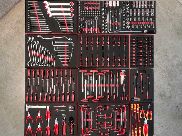 Stahlgruppe sg32-24 gevulde gereedschapswagen - afbeelding 33 van  40