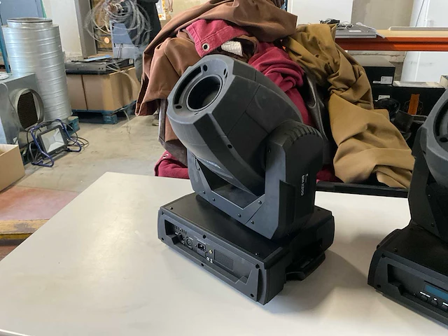 Stairville mh-x200 pro moving head (2x) - afbeelding 2 van  7