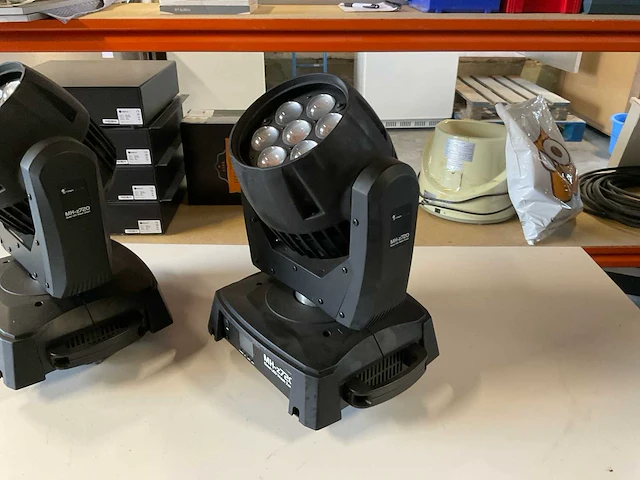 Stairville quad led wash zoom mh-z720 led-moving head (2x) - afbeelding 3 van  6