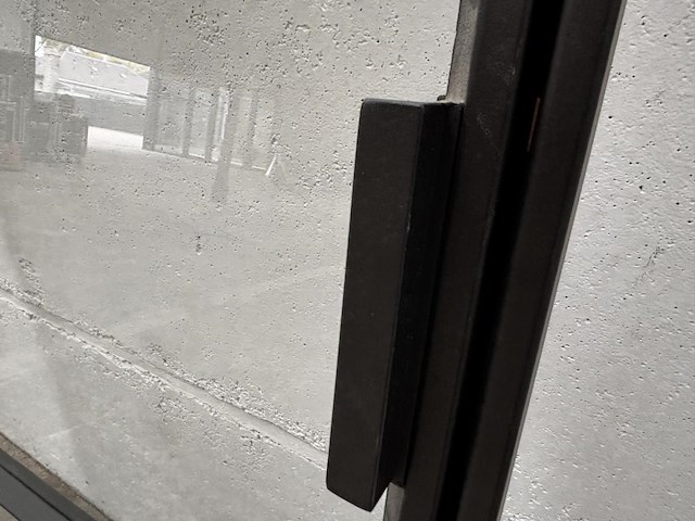 Stalen binnendeur afgemastikeerd - afbeelding 4 van  5