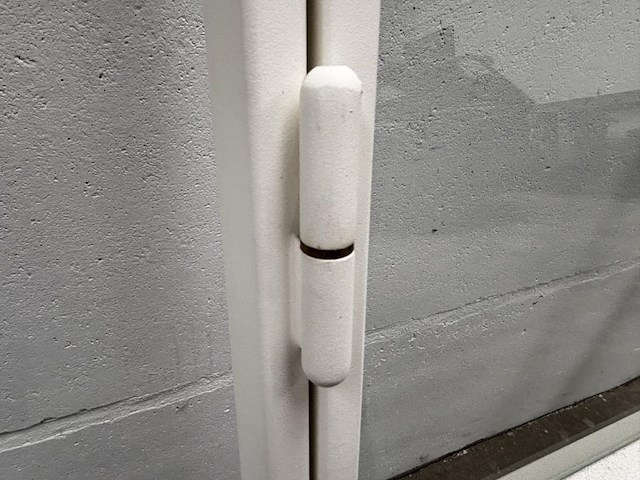 Stalen binnendeur afgemastikeerd - afbeelding 5 van  5