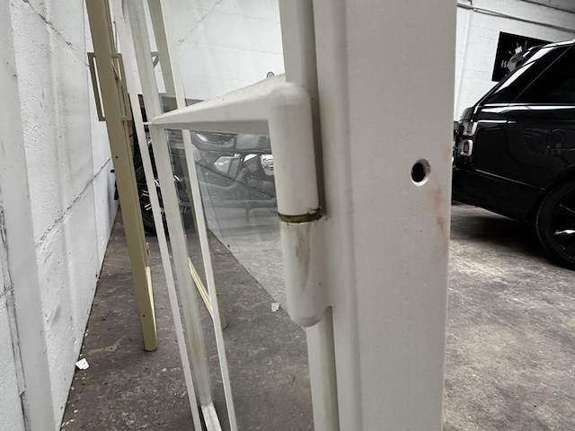 Stalen binnendeur afgemastikeerd - afbeelding 4 van  4