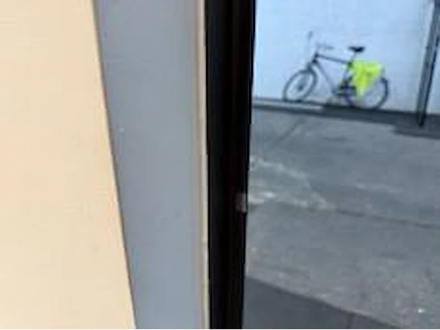 Stalen binnendeur met glaslatten - afbeelding 8 van  10