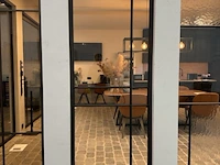 Stalen binnendeur met glaslatten