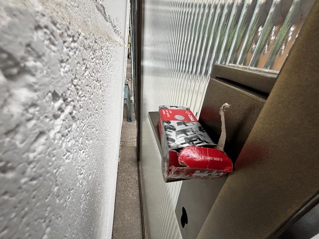 Stalen binnendeur met vast paneel afgemastikeerd - afbeelding 4 van  7