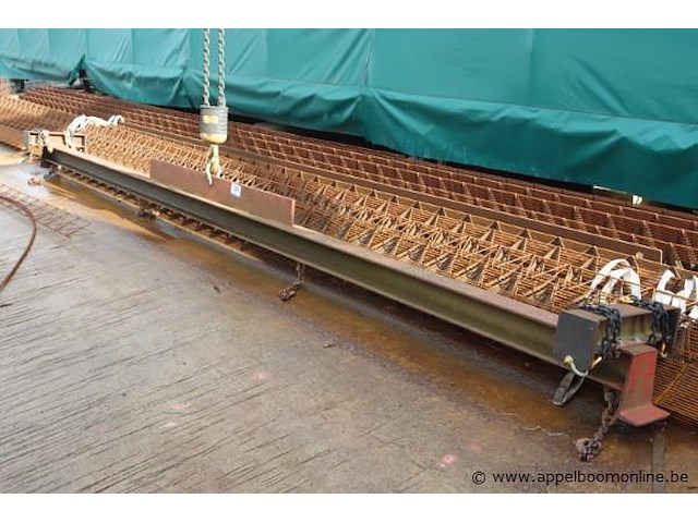 Stalen hijsjuk - afbeelding 1 van  1