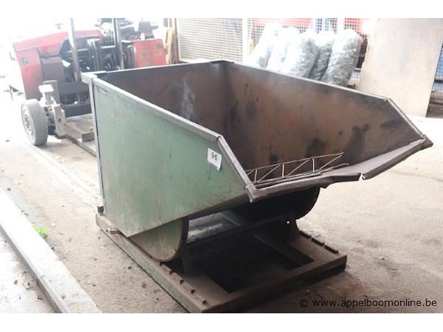 Stalen kipcontainer - afbeelding 1 van  1