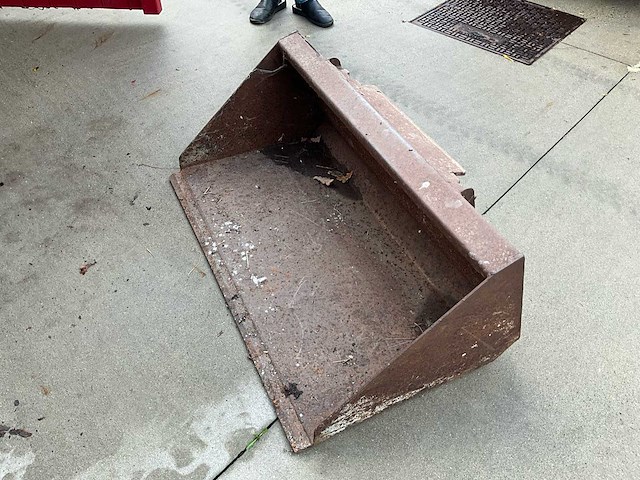 Stalen laadbak voor skid steer / minilader - afbeelding 1 van  3