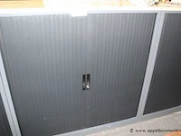 Stalen opbergkast vv jalouziedeuren, afm plm 120x45x120cm - afbeelding 1 van  1