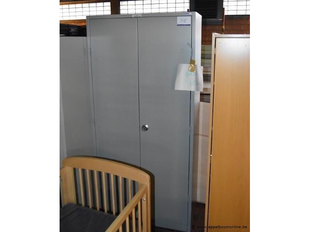 Stalen opbergkast - afbeelding 1 van  1