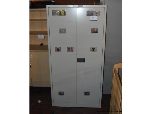 Stalen opbergkast - afbeelding 1 van  1