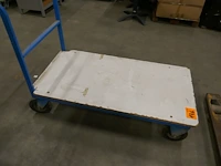 Stalen plateauwagen - afbeelding 4 van  4