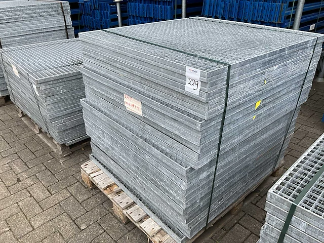 Stalen roostervloer (23x) - afbeelding 2 van  2