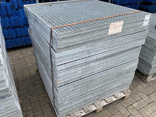 Stalen roostervloer (27x) - afbeelding 1 van  3