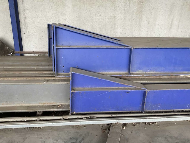Stalen spanten (10x) - afbeelding 2 van  4