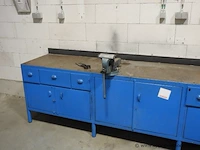 Stalen werktafel vv bankvijs - afbeelding 2 van  3