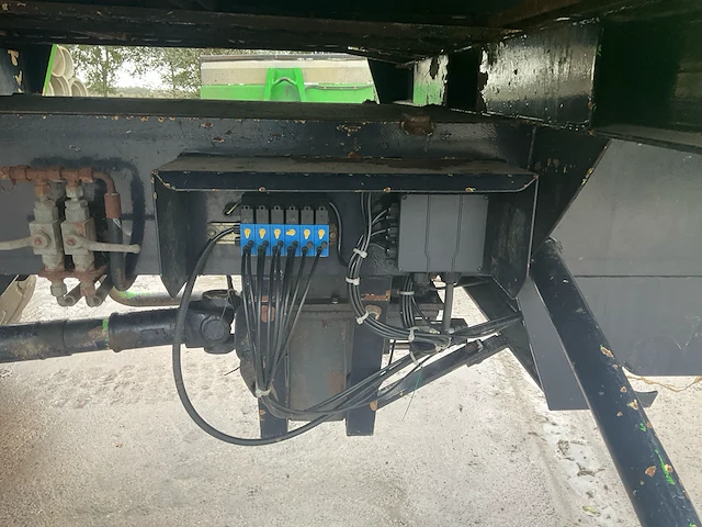 Stalmestverspreider dezeure m24 - 2007 - afbeelding 2 van  15