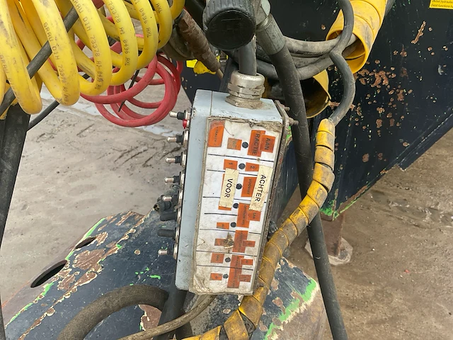 Stalmestverspreider dezeure m24 - 2007 - afbeelding 14 van  15