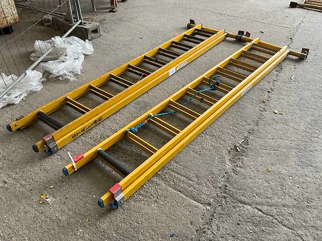 Staltor schuifladder polyester (2x) - afbeelding 2 van  2