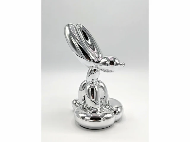 Standbeeld van jeff koons "rabbit" (zilver) - afbeelding 1 van  5