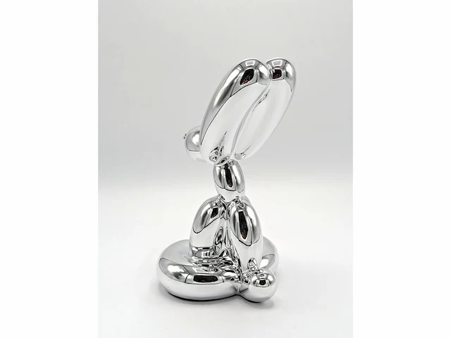 Standbeeld van jeff koons "rabbit" (zilver) - afbeelding 3 van  5