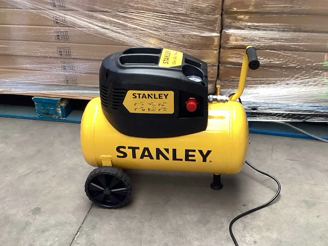 Stanley d200/10/24 luchtcompressor 1,5 pk, 10 bar - afbeelding 2 van  3